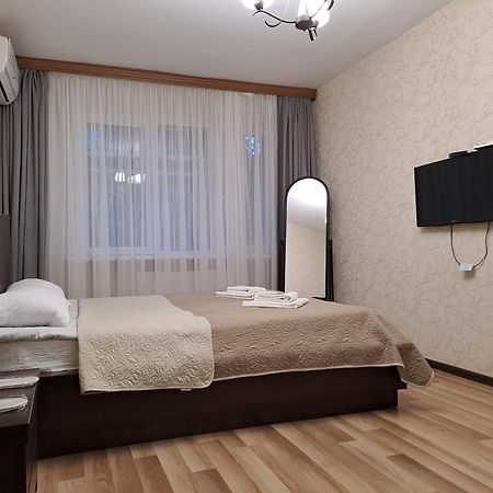 Comfort Area Near Metro Vazha-Pshavela Tbilisi Exteriör bild