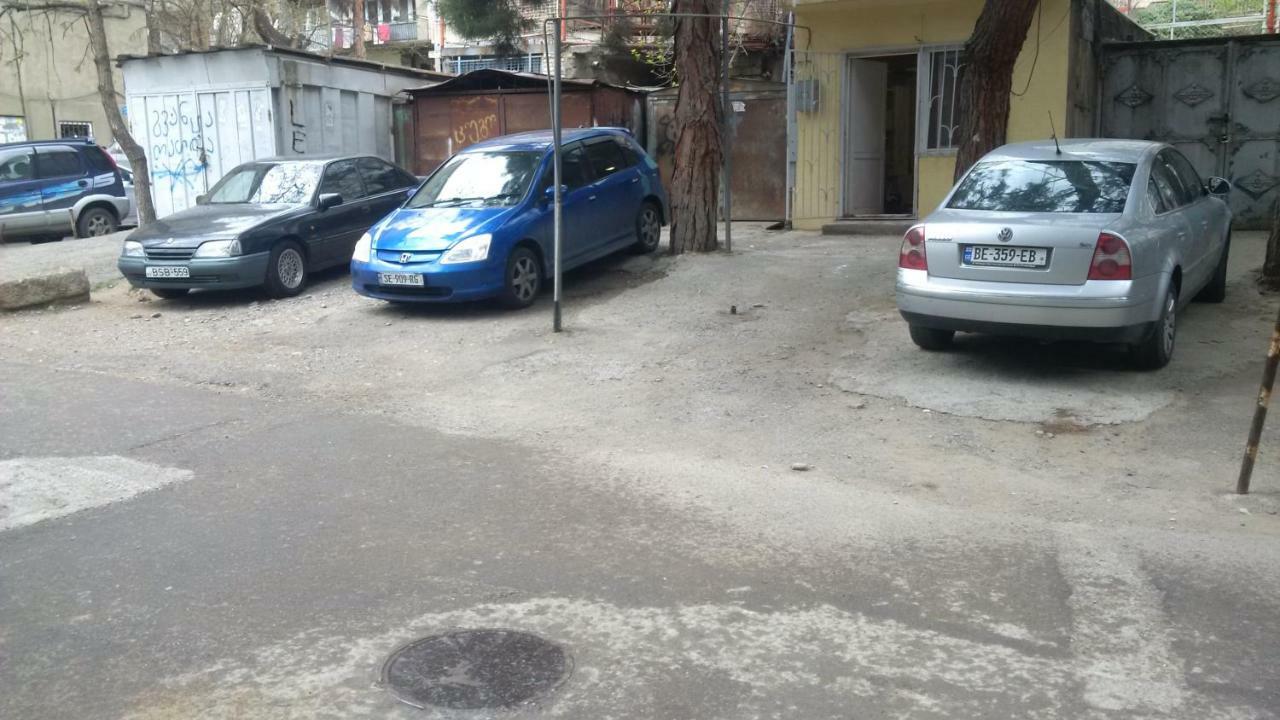 Comfort Area Near Metro Vazha-Pshavela Tbilisi Exteriör bild