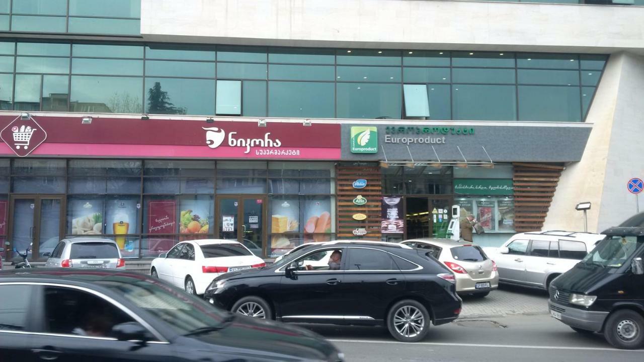 Comfort Area Near Metro Vazha-Pshavela Tbilisi Exteriör bild